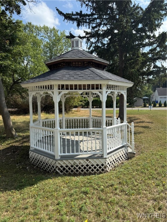 8550 Nottingham Terrace Clarence, NY 14221 - Photo 5 of 13