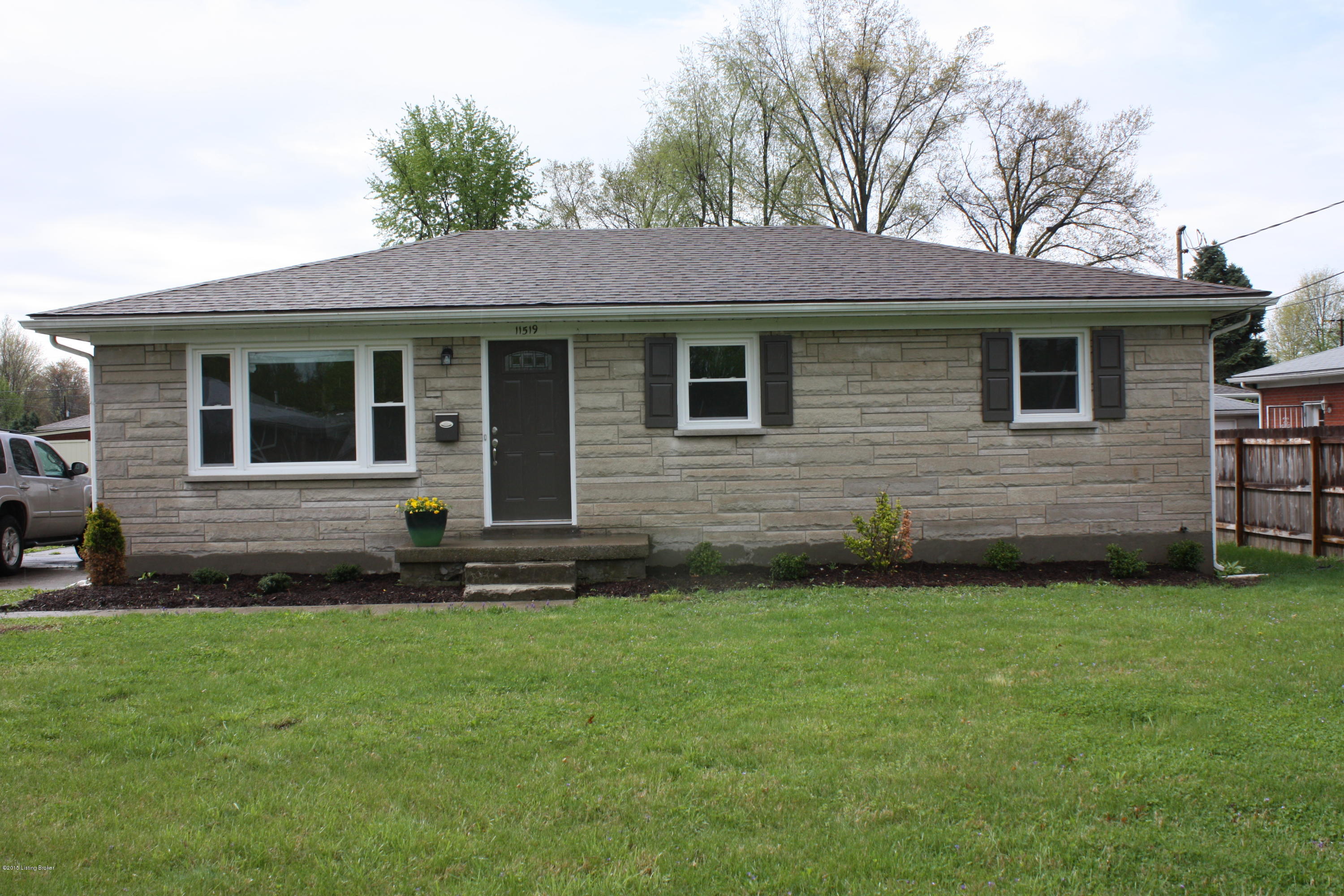 11519 Deering Road Louisville, KY 40272 - Photo 13 of 30 pic13