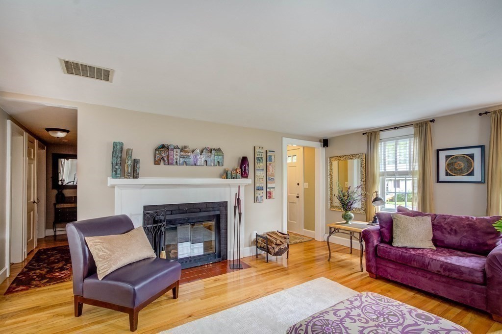 22 Maple Street Hudson, MA 01749 - Photo 17 of 42 Gallery Image 17