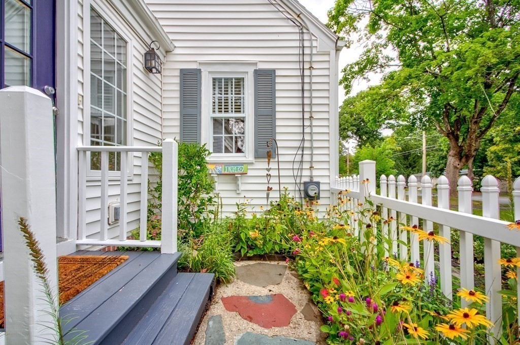 22 Maple Street Hudson, MA 01749 - Photo 3 of 42 Gallery Image 3