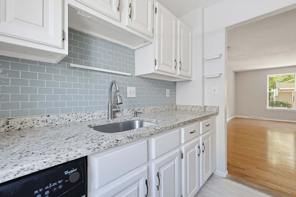 425 Main Street, Unit 9D Hudson, MA 01749 - Photo 6 of 41