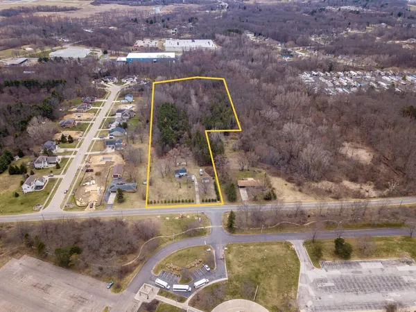 $249,900 | 600 Benson Road, Benton Harbor, MI 49022
