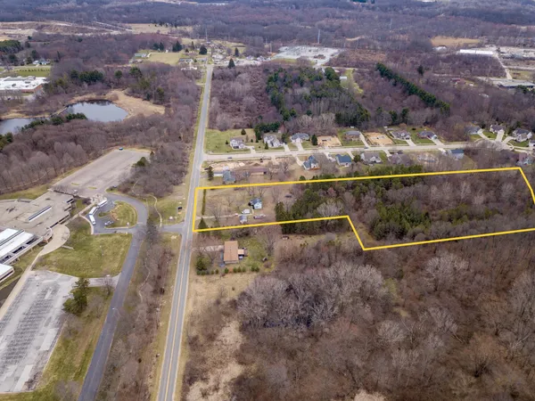 $249,900 | 600 Benson Road, Benton Harbor, MI 49022