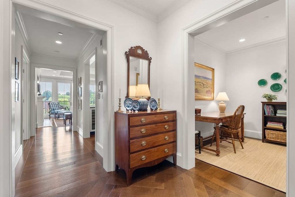 580 Washington Street, Unit 304 Wellesley, MA 02482 - Photo 18 of 32