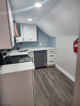 $2,750 | 93 Hughes Street, Unit 5, Maplewood, NJ 07040