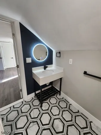 $2,750 | 93 Hughes Street, Unit 5, Maplewood, NJ 07040