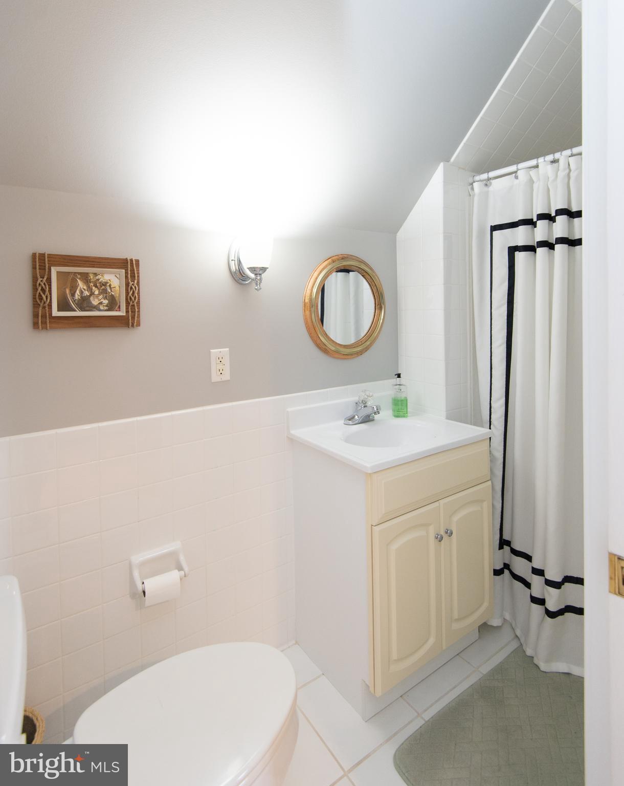 8 Sandy Acres Road Cambridge, MD 21613 - Photo 39 of 55 full bath - 3rd floor