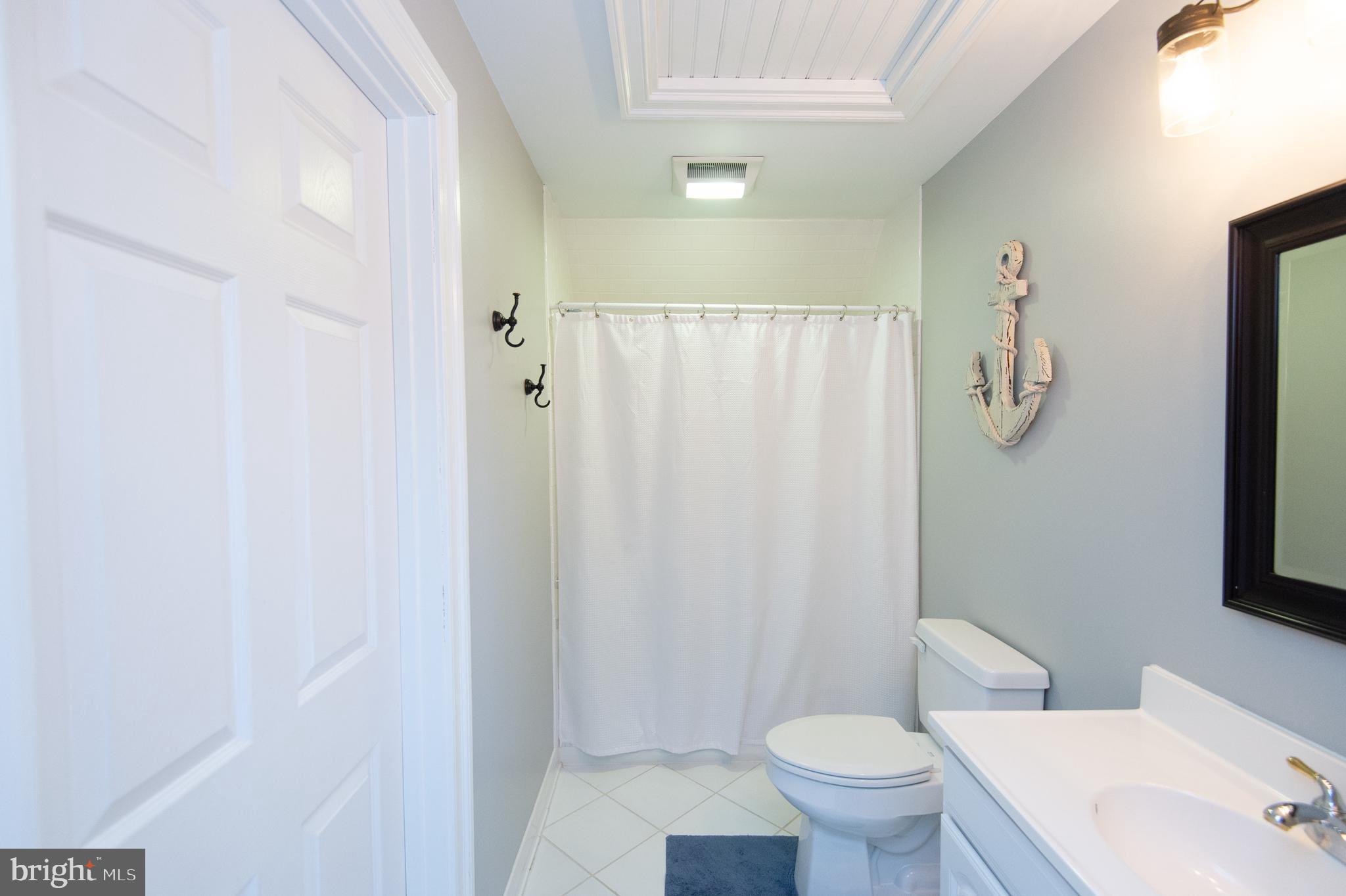 8 Sandy Acres Road Cambridge, MD 21613 - Photo 40 of 55 full bath - 3rd floor
