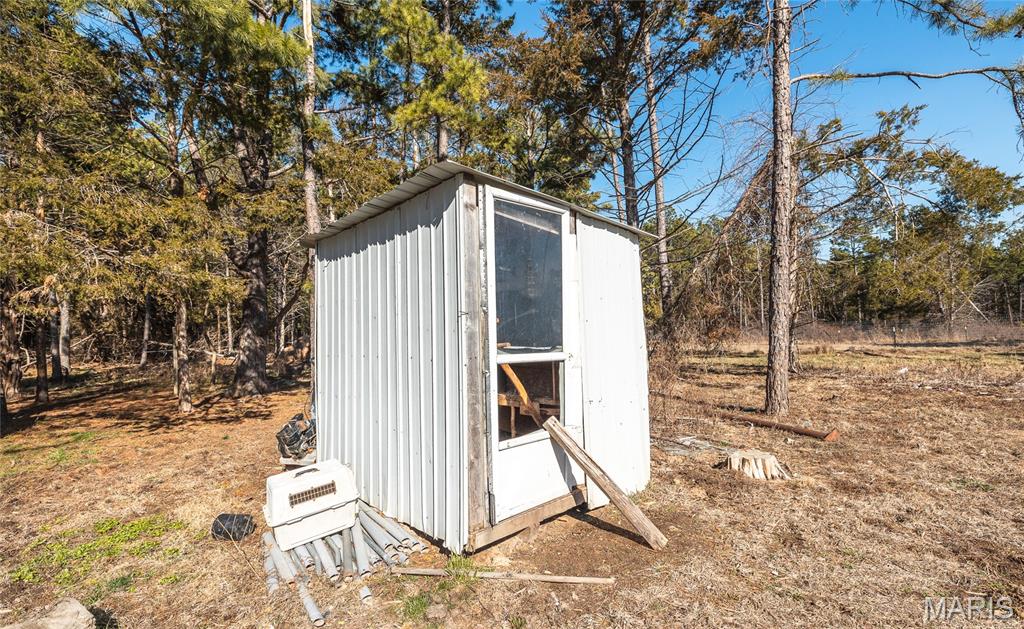 19777 Harry Road Licking, MO 65542 - Photo 23 of 52