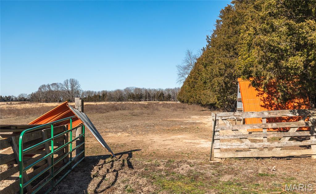 19777 Harry Road Licking, MO 65542 - Photo 26 of 52