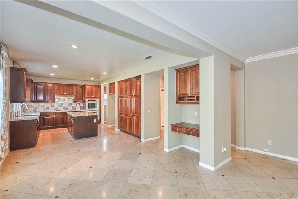 13682 Sandhill Crane Road Eastvale, CA 92880 - Photo 14 of 57
