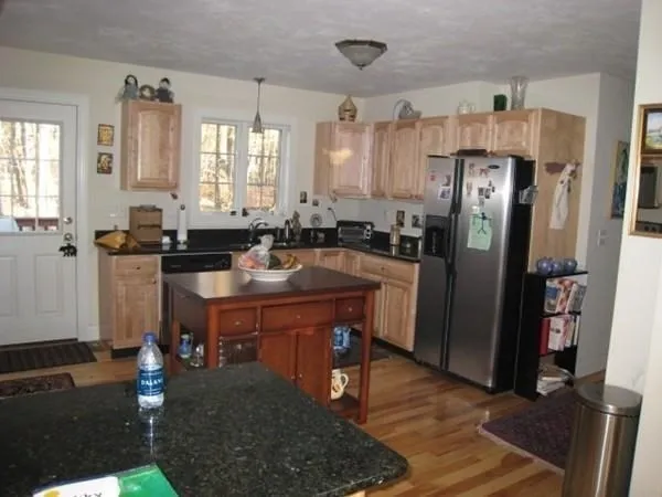 $3,000 | 307 Shrewsbury Street, Unit 1, Holden, MA 01520