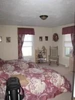 $3,000 | 307 Shrewsbury Street, Unit 1, Holden, MA 01520