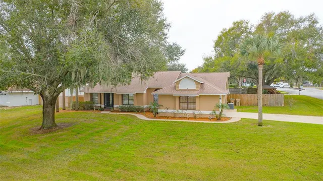 $355,000 | 14334 Raintree Boulevard, Grand Island, FL 32735