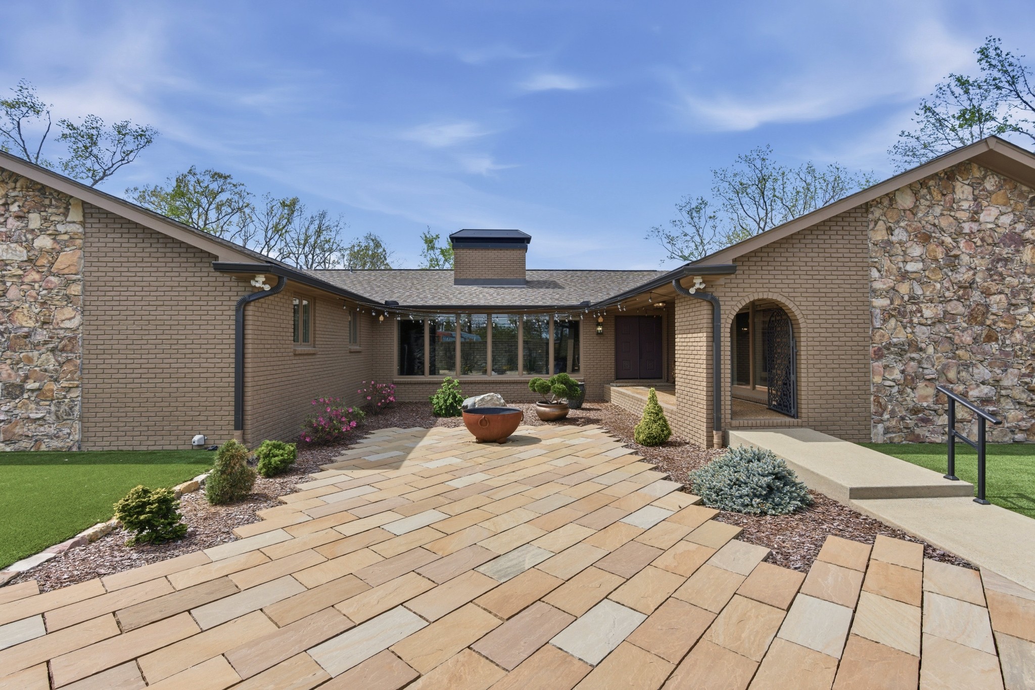 1119 Harpeth Ridge Drive Franklin, TN 37069 - Photo 2 of 35