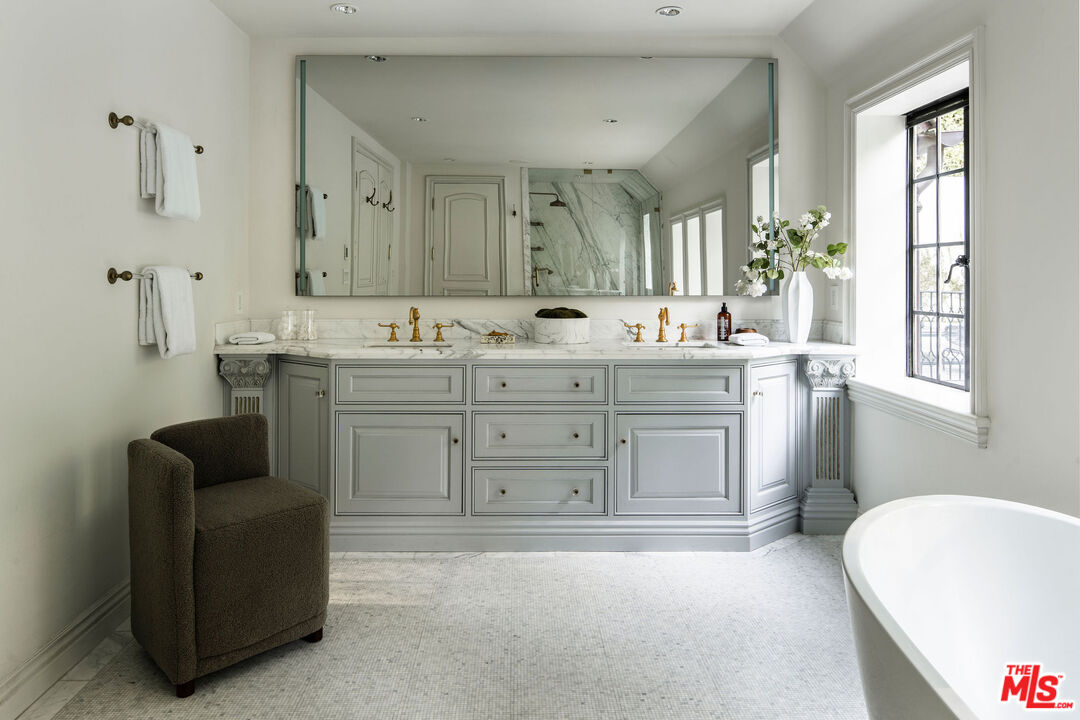 10950 Bellagio Road Los Angeles, CA 90077 - Photo 41 of 55