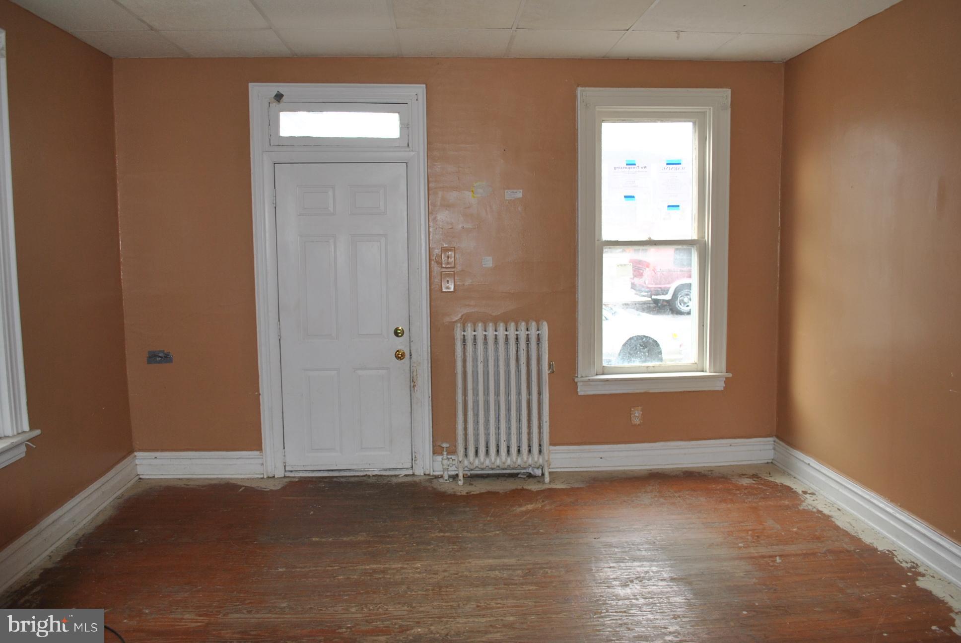 422 Locust Street Hanover, PA 17331 - Photo 8 of 17 Living Room