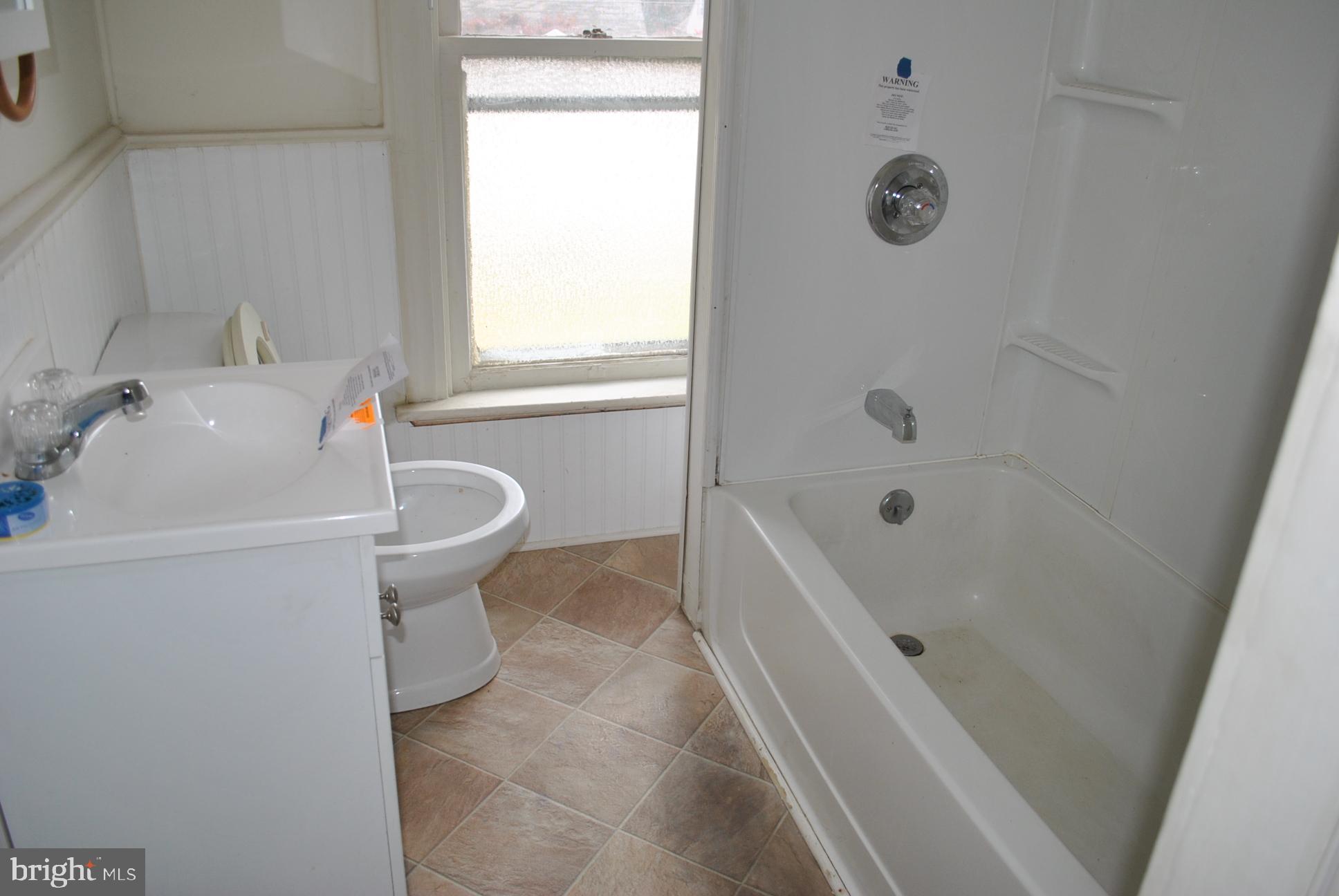 422 Locust Street Hanover, PA 17331 - Photo 10 of 17 Bath