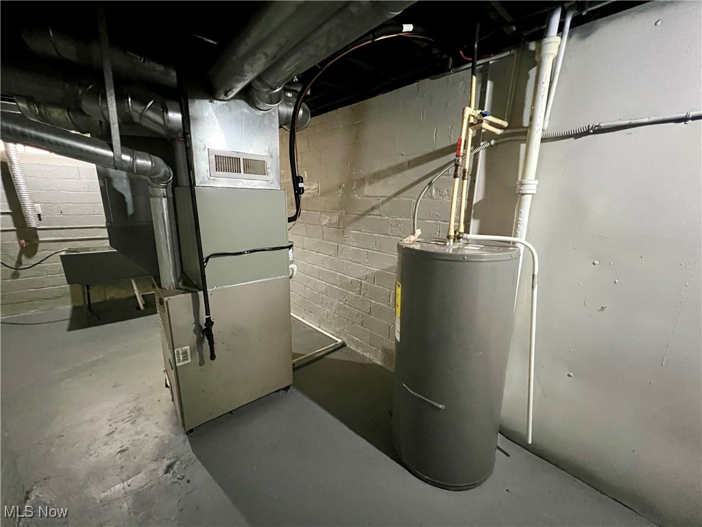 887 Yellowstone Road Cleveland Heights, OH 44121 - Photo 29 of 35 Utility room featuring water heater
