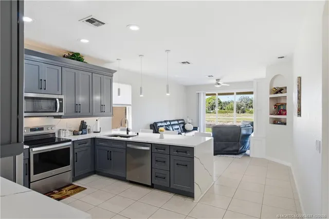 $539,000 | 1159 Southeast Kirk Street, Stuart, FL 34997