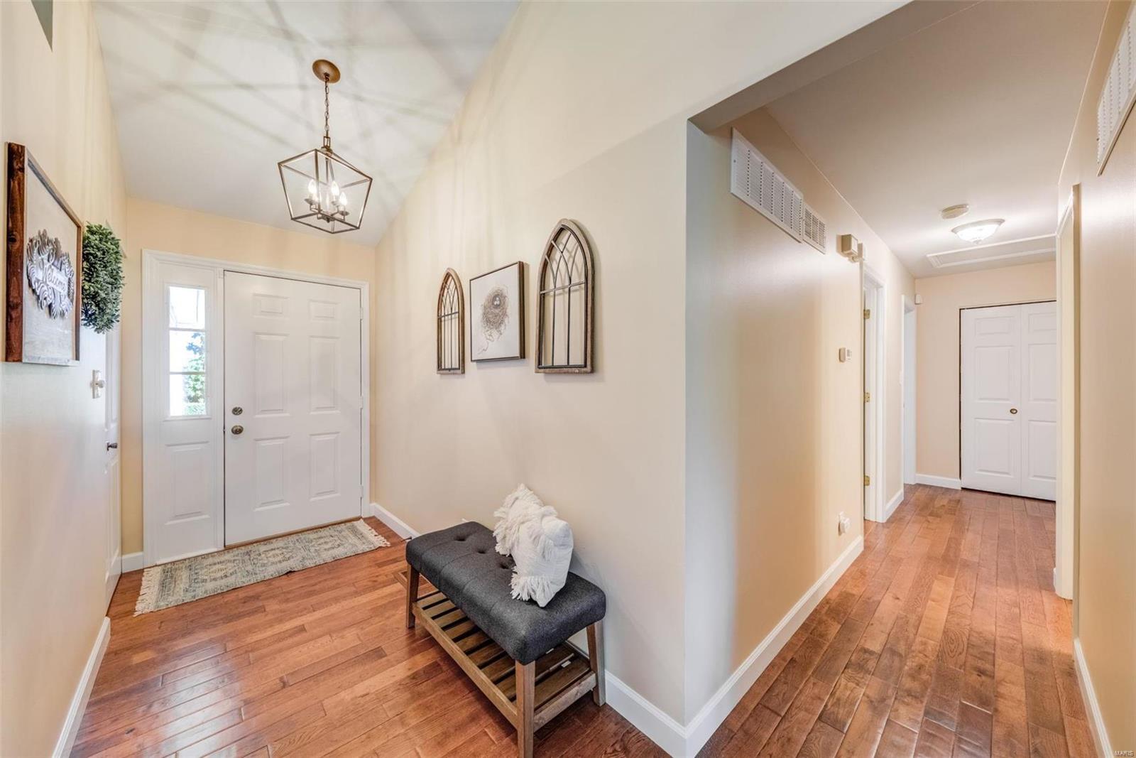 16259 Castlerea Boulevard Ellisville, MO 63021 - Photo 3 of 21