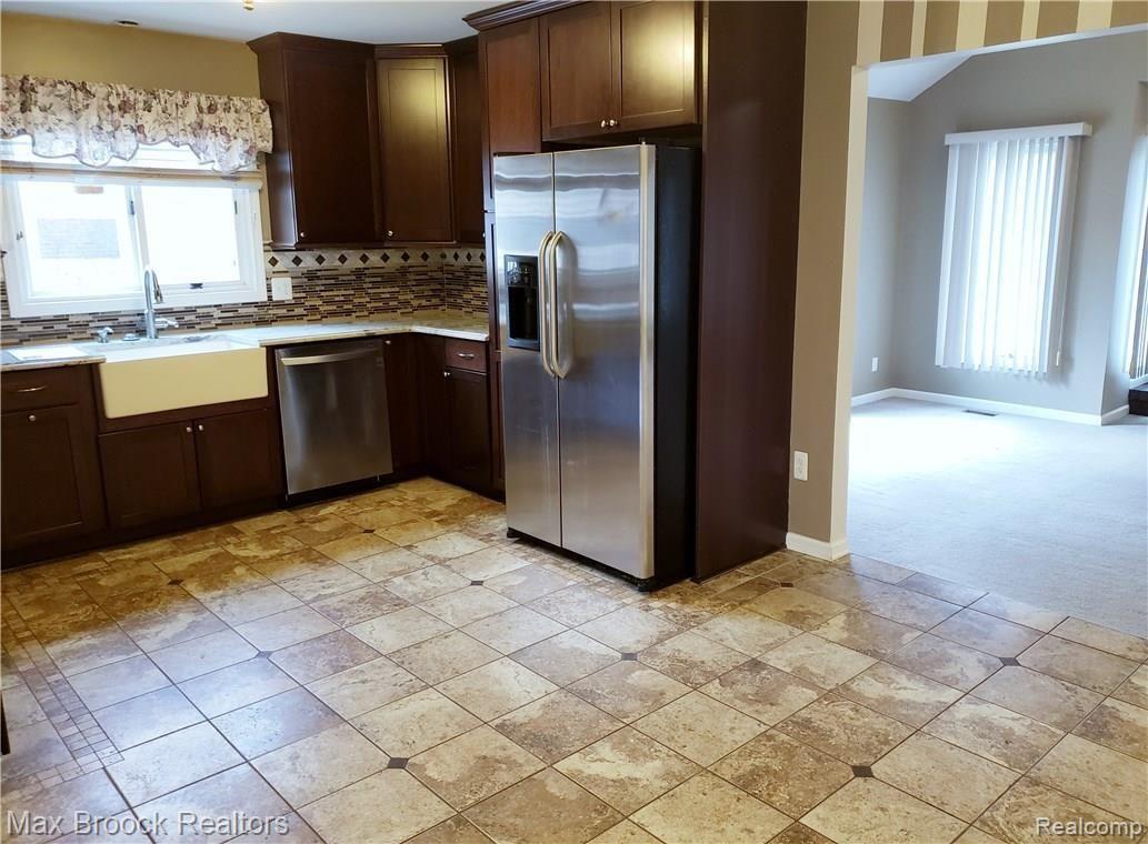 Kitchen opens to family room and nook
