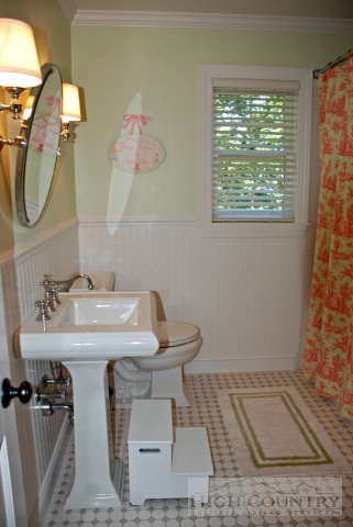 143 Oak Ridge Drive Boone, NC 28607 - Photo 3 of 20 Gallery Image 3