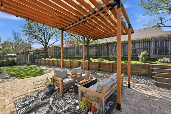 $779,000 | 469 Riesling Street, Cloverdale, CA 95425