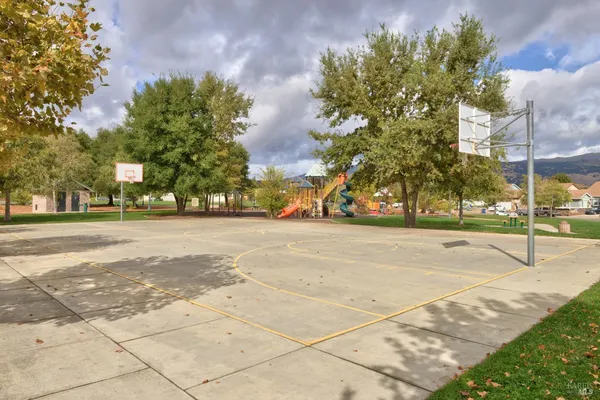 $779,000 | 469 Riesling Street, Cloverdale, CA 95425