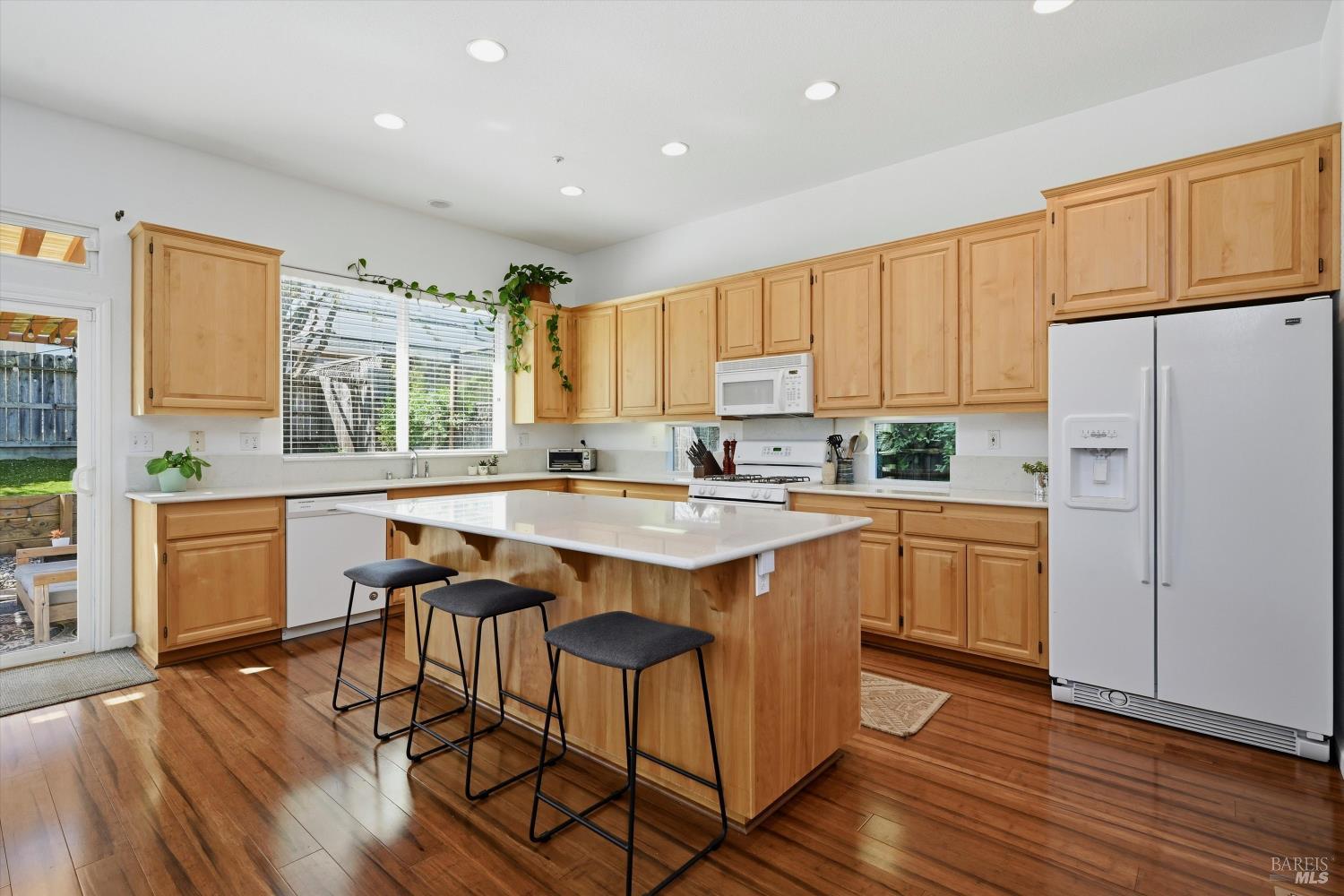 469 Riesling Street Cloverdale, CA 95425 - Photo 4 of 19