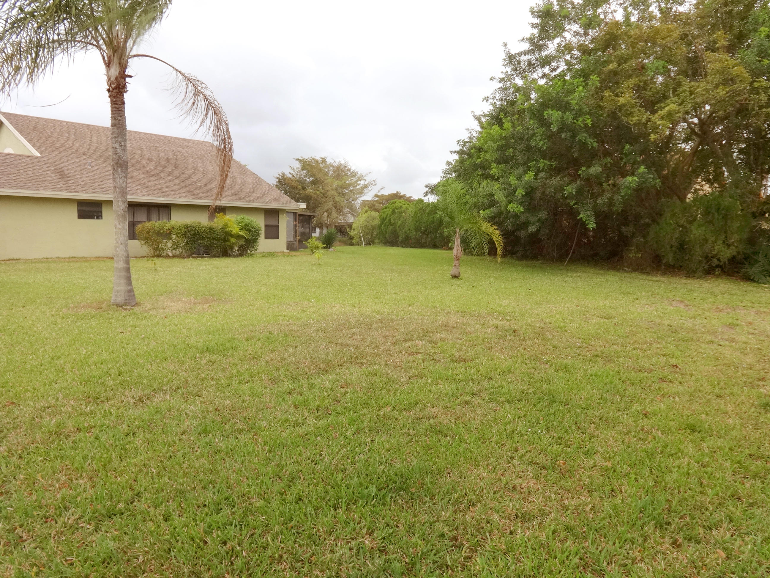 22413 Swordfish Drive Boca Raton, FL 33428 - Photo 3 of 11 lawnbig