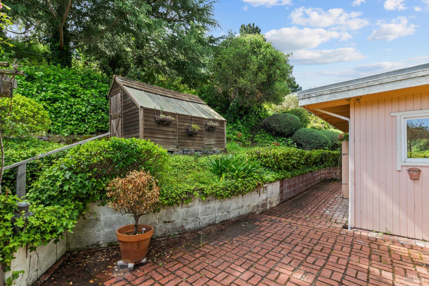 321 Laurel Way Mill Valley, CA 94941 - Photo 26 of 35