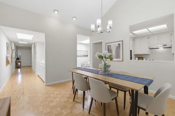 $1,498,000 | 1040 Continentals Way, Unit 14, Belmont, CA 94002