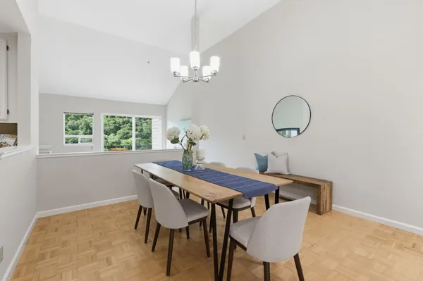 $1,498,000 | 1040 Continentals Way, Unit 14, Belmont, CA 94002