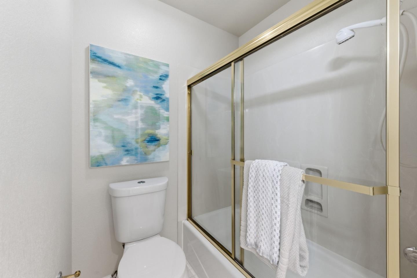 1040 Continentals Way, Unit 14 Belmont, CA 94002 - Photo 33 of 49