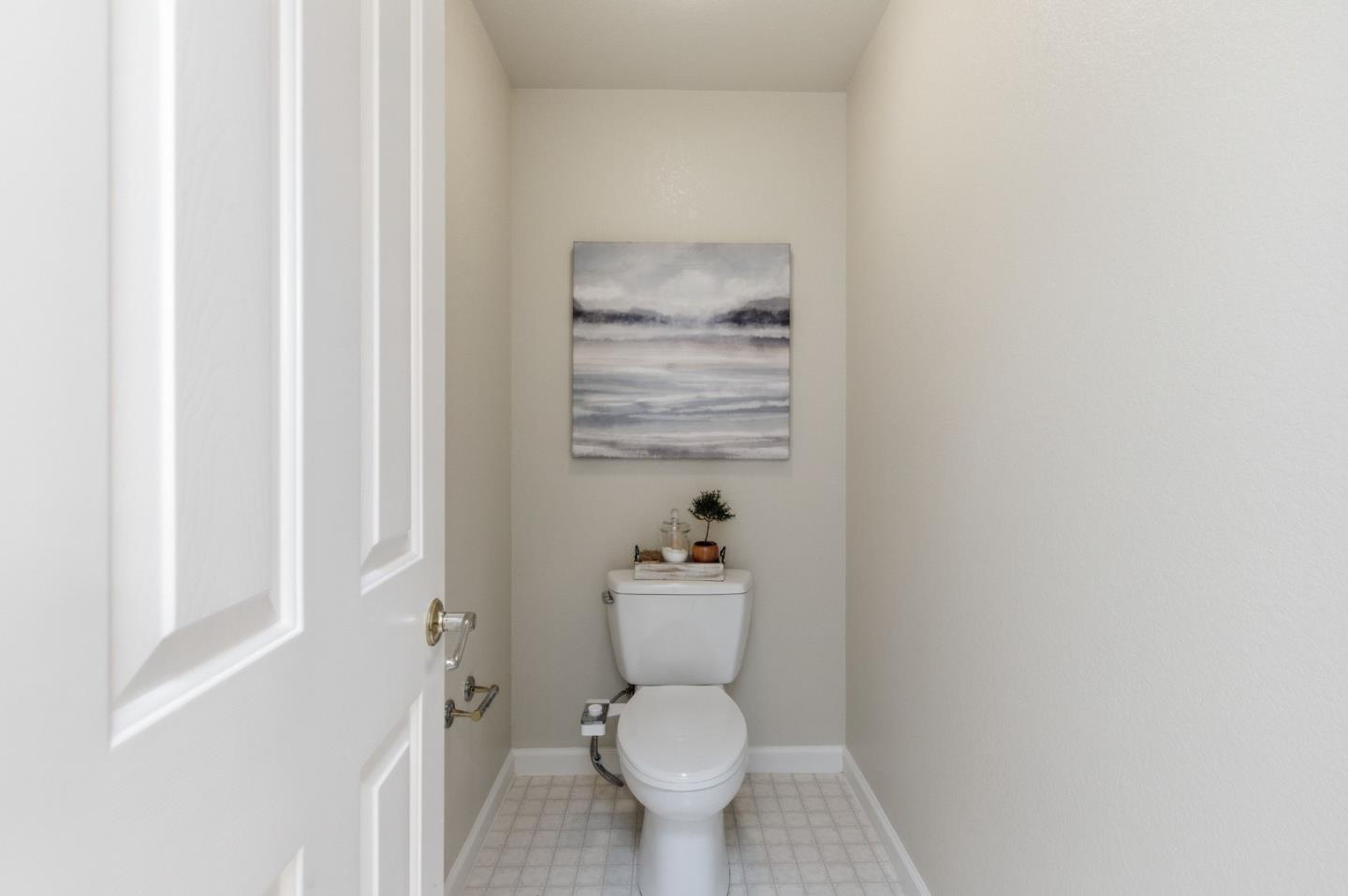 1040 Continentals Way, Unit 14 Belmont, CA 94002 - Photo 37 of 49