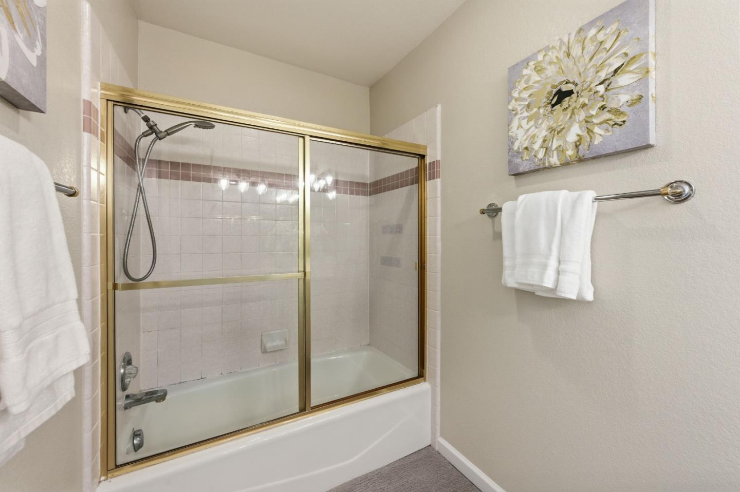 1040 Continentals Way, Unit 14 Belmont, CA 94002 - Photo 38 of 49