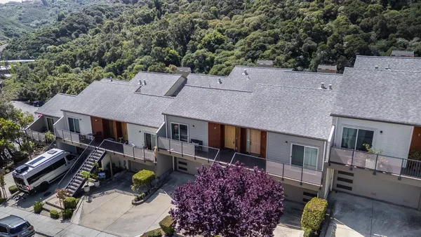 $1,498,000 | 1040 Continentals Way, Unit 14, Belmont, CA 94002
