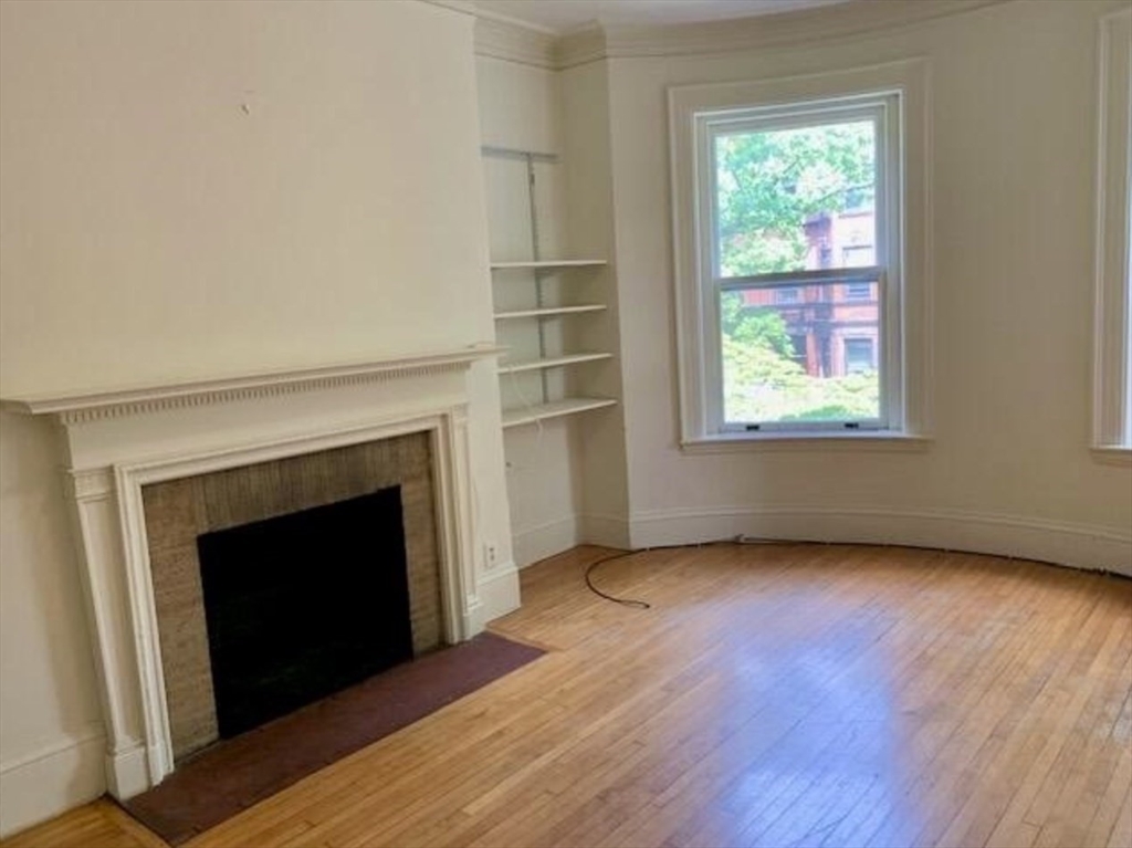 174 Bay State Road, Unit 2F Boston, MA 02215 - Photo 2 of 9