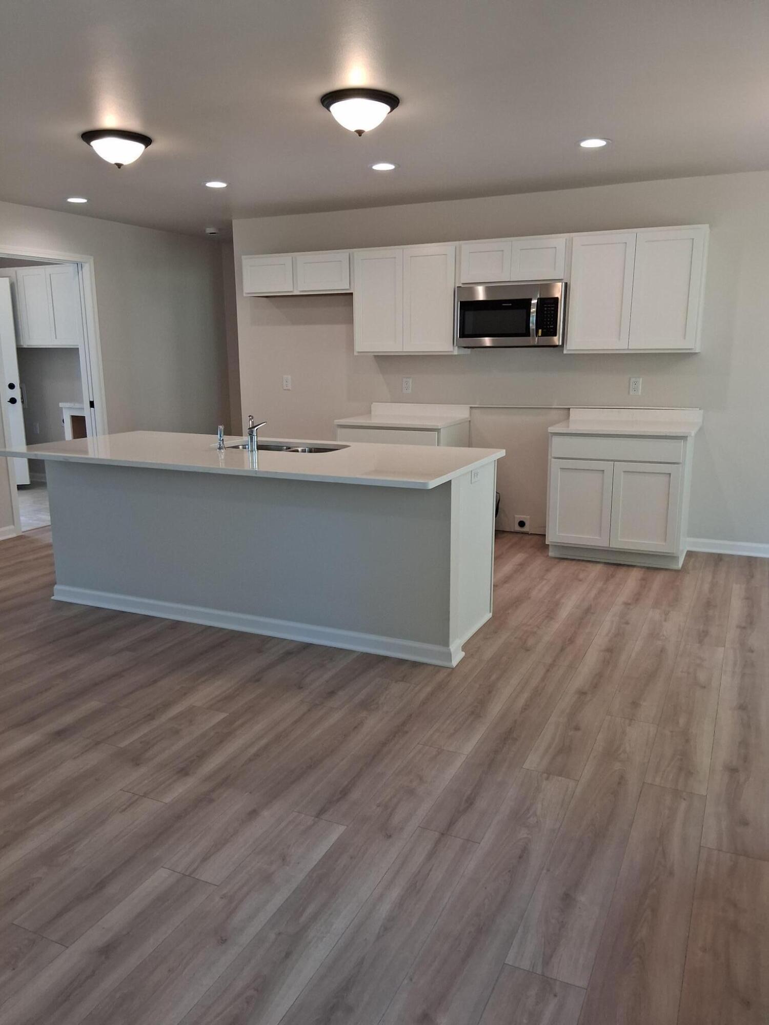 402 Village Lane Ripon, WI 54971 - Photo 6 of 13 1698