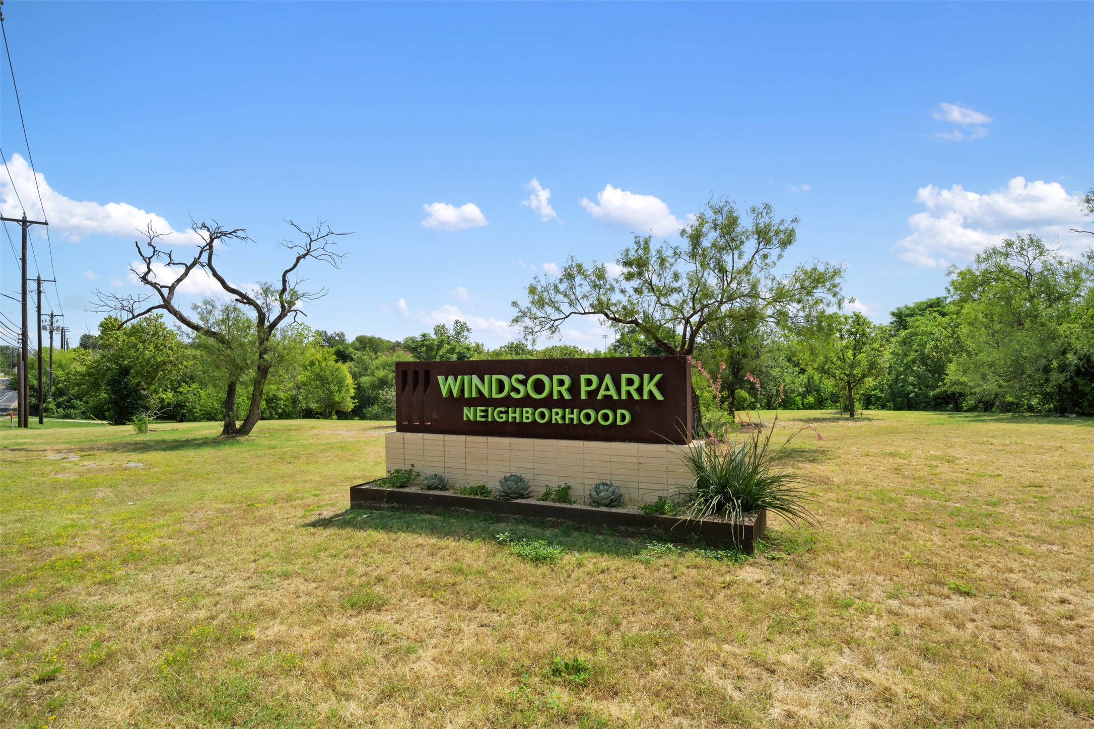 1806 Rogge Lane Austin, TX 78723 - Photo 38 of 40