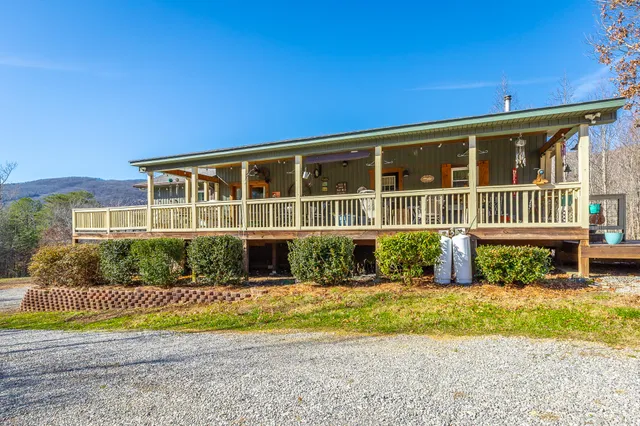 $769,900 | 443 Back Valley Road, Chickamauga, GA 30707