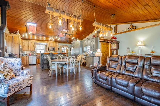 $769,900 | 443 Back Valley Road, Chickamauga, GA 30707