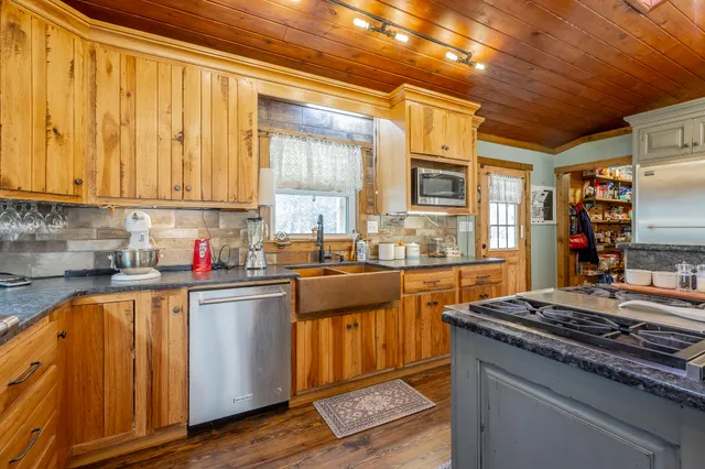 $769,900 | 443 Back Valley Road, Chickamauga, GA 30707