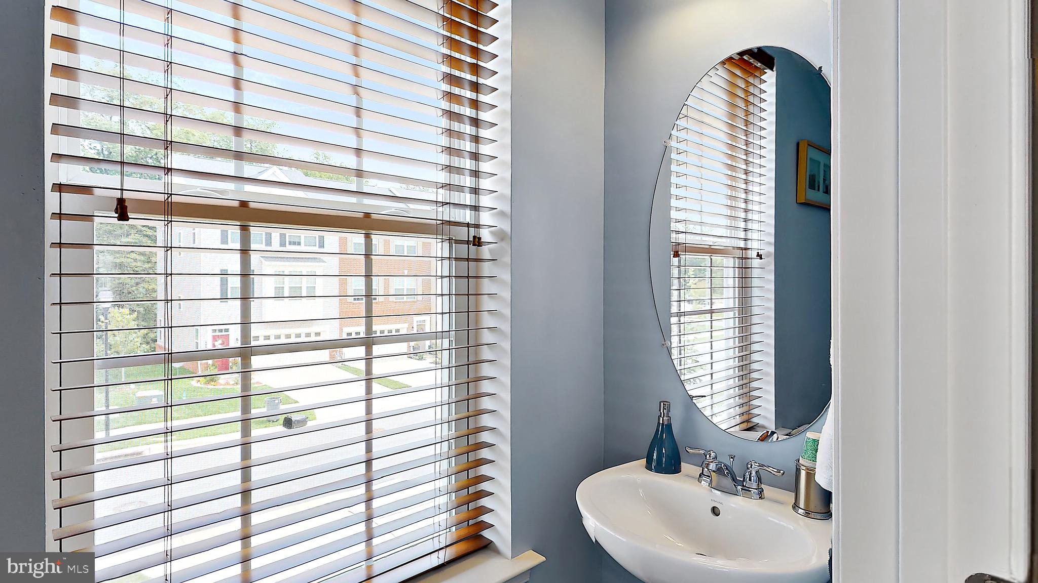 912 Sandy Run Road Baltimore, MD 21220 - Photo 31 of 64 Main Level Half Bath