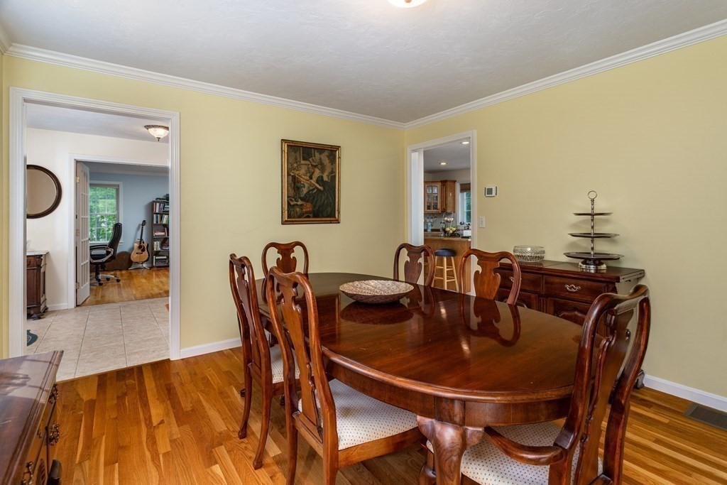 224 Wallace Hill Road Townsend, MA 01469 - Photo 21 of 42