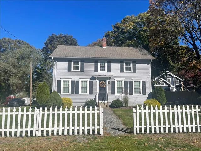 $1,750 | 487 Ten Rod Road, Unit 2, North Kingstown, RI 02852