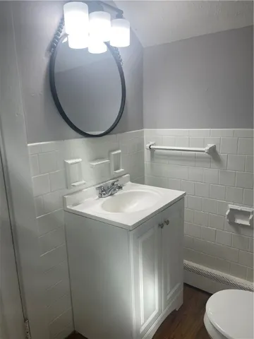 $1,750 | 487 Ten Rod Road, Unit 2, North Kingstown, RI 02852