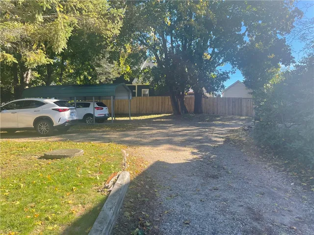 $1,750 | 487 Ten Rod Road, Unit 2, North Kingstown, RI 02852