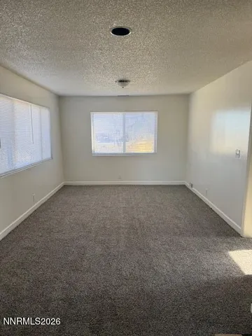 $1,700 | 255 Jersey Lane, Fernley, NV 89408